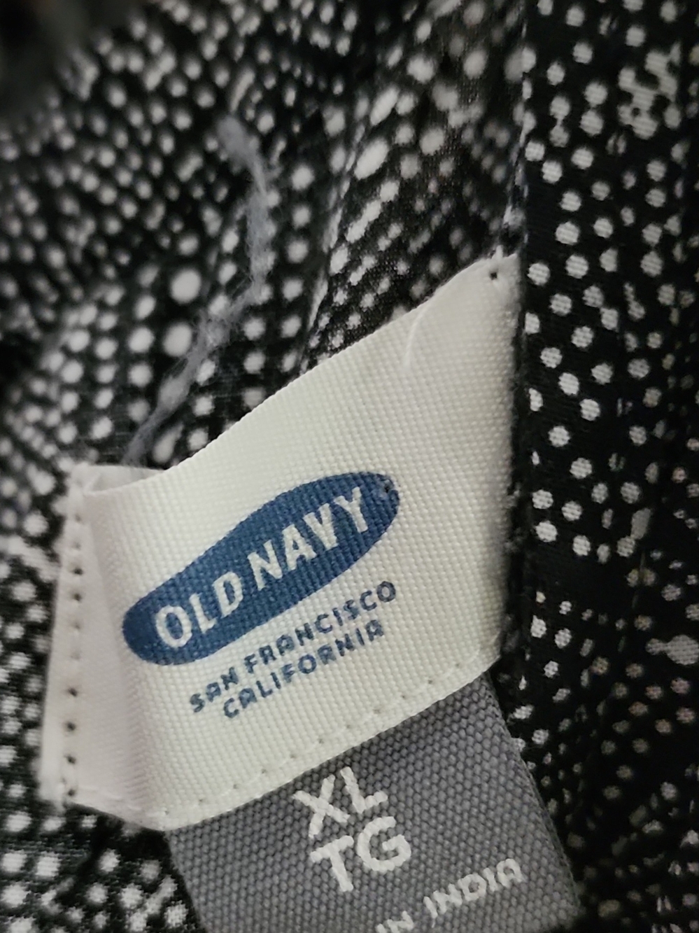 Old Navy Black and White Dot Pattern Tank - Picture 4 of 7